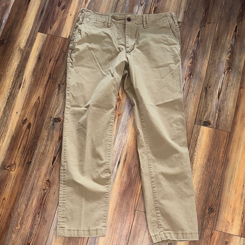 American Eagle Outfitters Men's Tan/Khaki Chinos 30/32